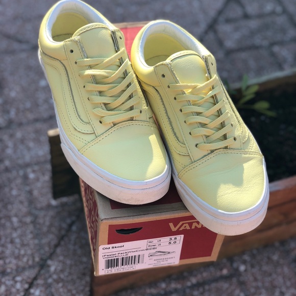 ❗️SOLD ❗️ - Picture 2 of 3